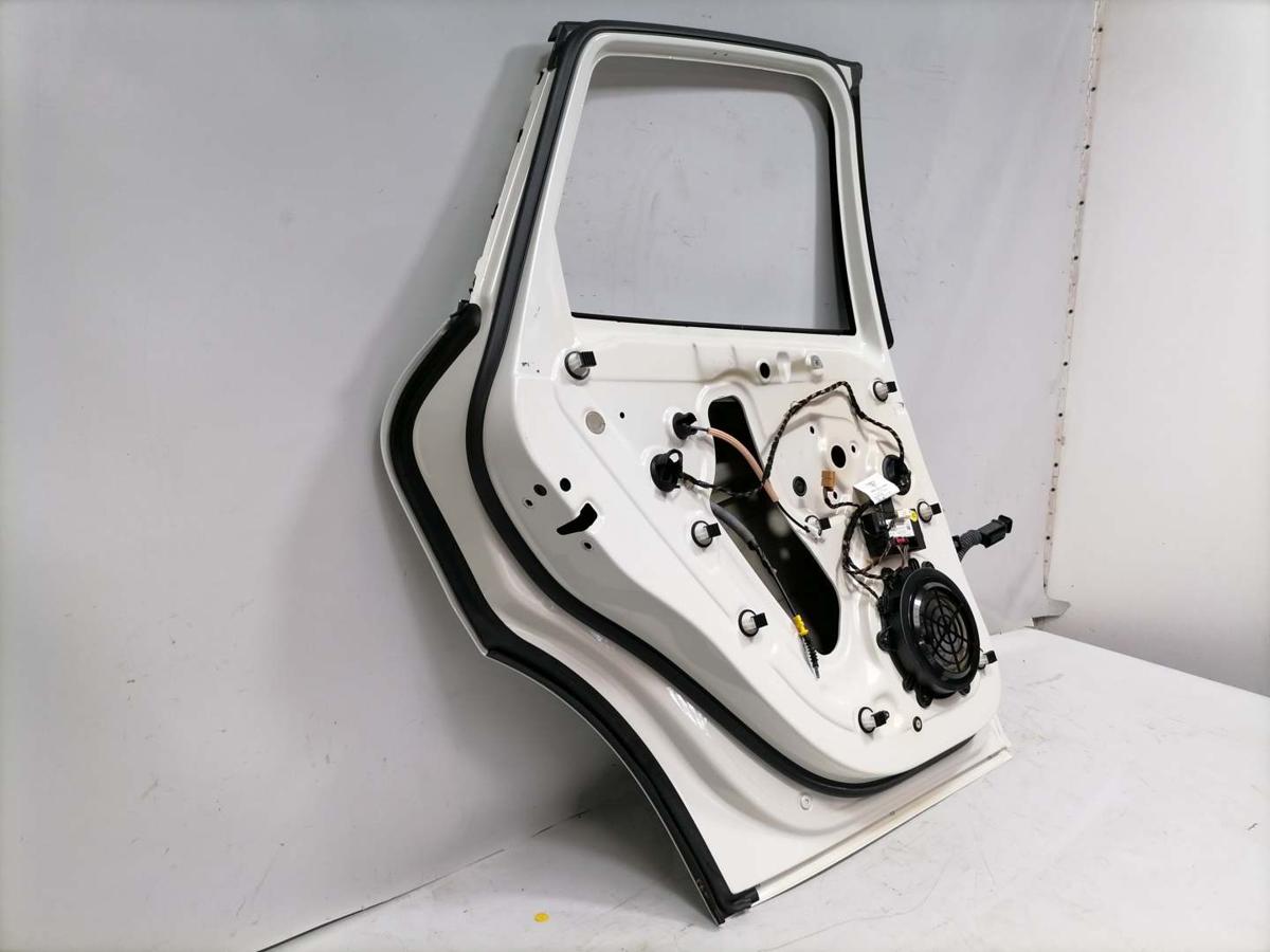 Porsche Macan original T&uuml;r hinten links Rohbau mehrere kleine Besch&auml;digungen Bj.2015